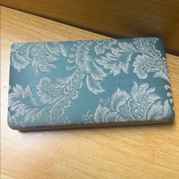 Vintage Travel Clamshell jewelry box with mirror 💍🩵 - Picture 8 of 17